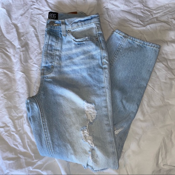 Urban Outfitters BDG Distressed Slim Straight Jean - Picture 1 of 4